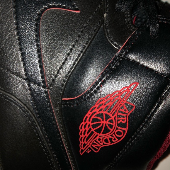 2015 Jordan 1 Retro - Picture 5 of 9